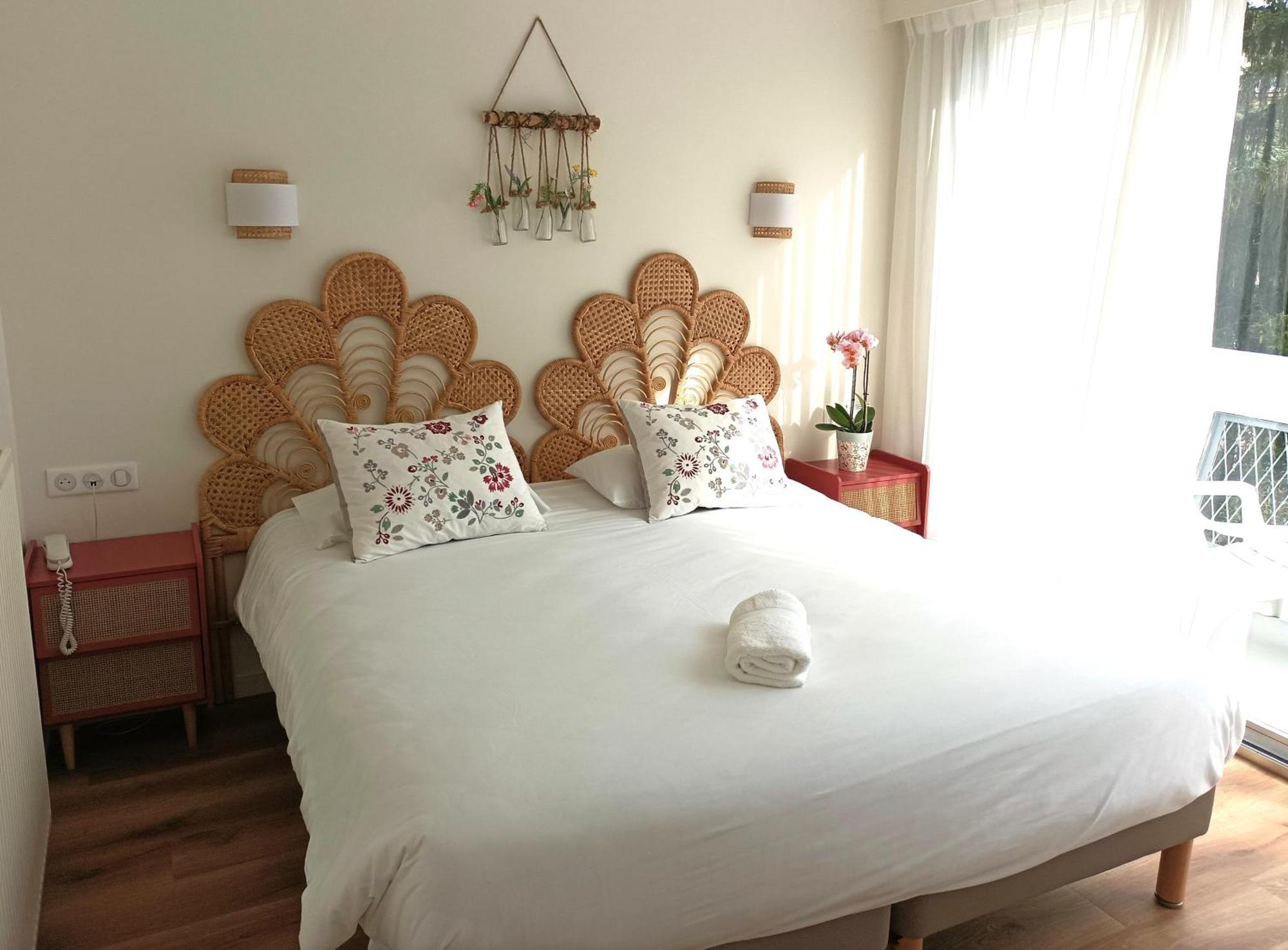 Hotel Astoria Сент Етиен Екстериор снимка