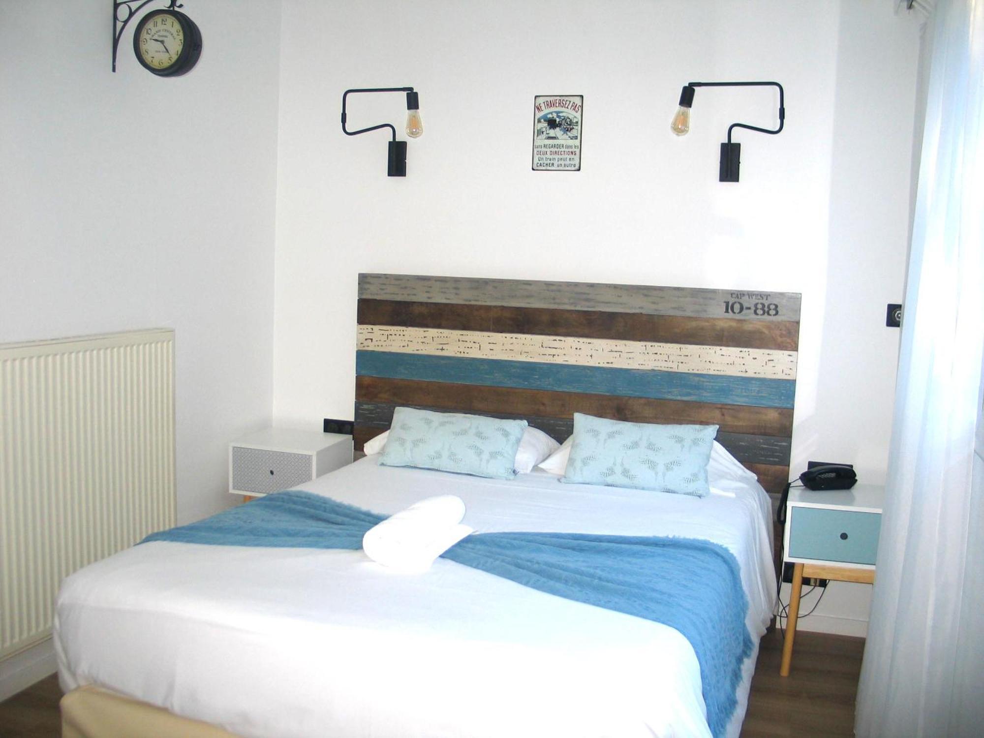 Hotel Astoria Сент Етиен Екстериор снимка